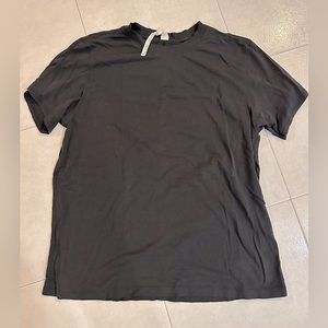Lululemon Tee